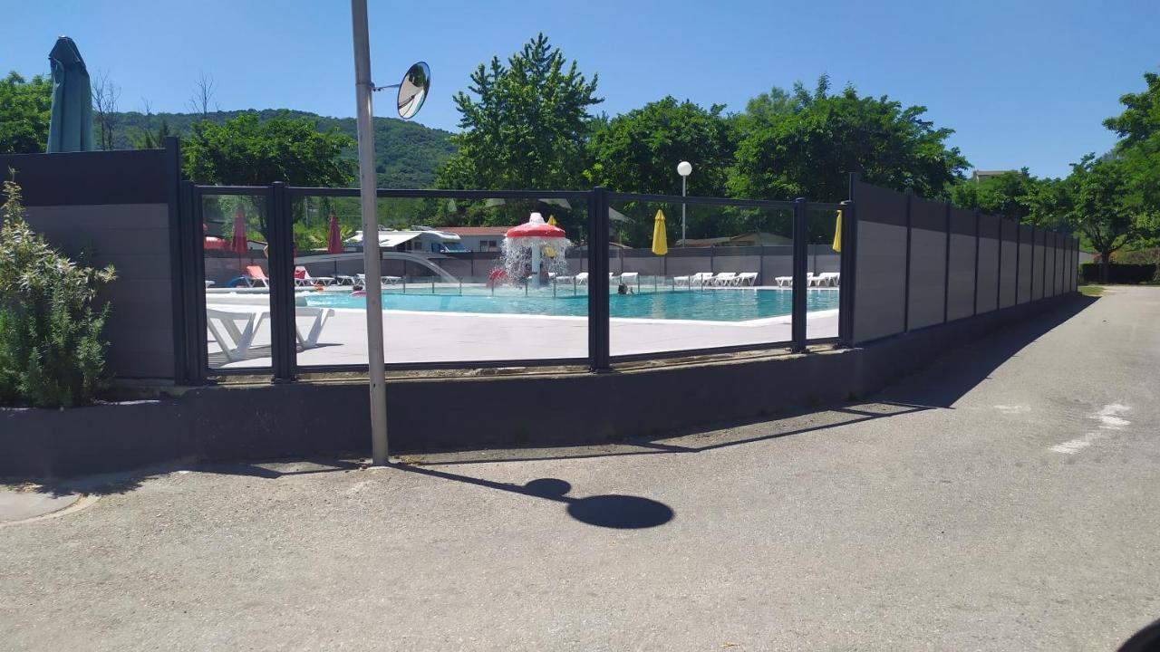Mobil-Home Du Lac De Foix Εξωτερικό φωτογραφία